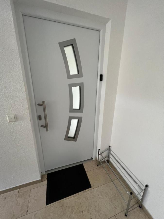 Wunderschoene Unterkunft Mit Terrasse - 24H7T Checkin Karlsruhe Eksteriør billede